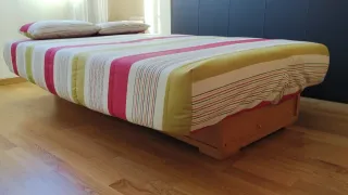 Sofá Cama Rayas Rojo, azul y verde