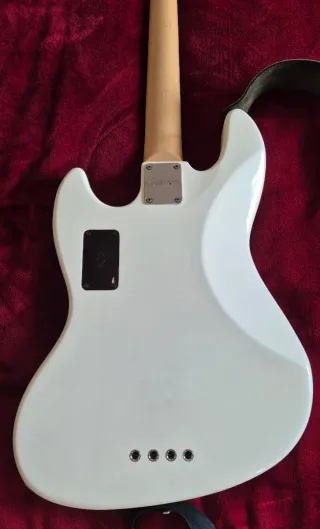 Bajo Electrico Marcus Miller Sire V3 Jazz