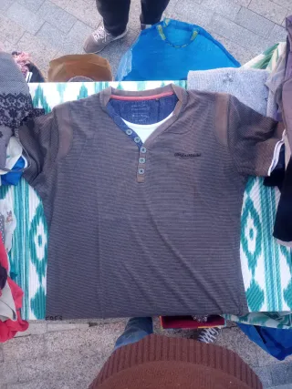 Lote 10 Camisetas de diferentes marcas y tallas