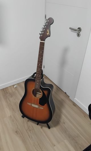 Guitarra Fender California Redondo Casi Nueva