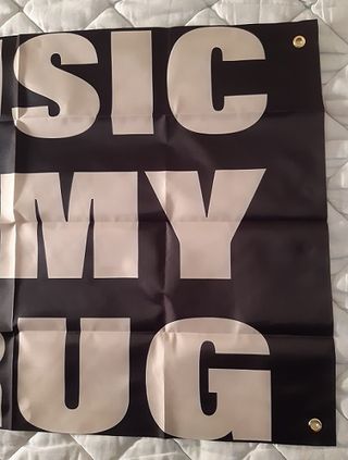 Bandera "La Música es Mi Droga"