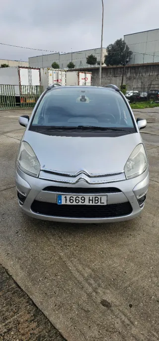 Citroen Grand C4 Picasso 2011