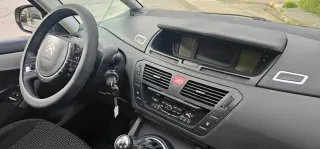 Citroen Grand C4 Picasso 2011