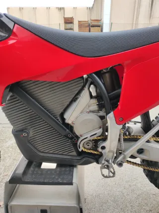 Stark Varg  Future Alpha 80cv Motocross eléctrica