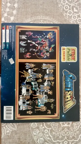 En Aranjuez Álbum Stickers y puzzle de Saint Seiya