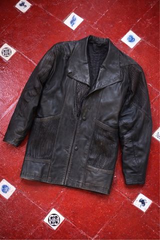 Chaqueta de cuero negra