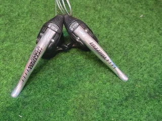 Manetas Campagnolo Record Titanio 9v