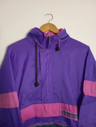 Cortavientos Morado y Rosa