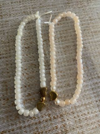 Pulsera hecha a mano con dedicación