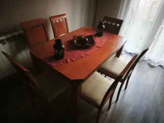 Mesa comedor y 6 sillas madera