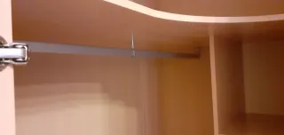 Armario de esquina de madera