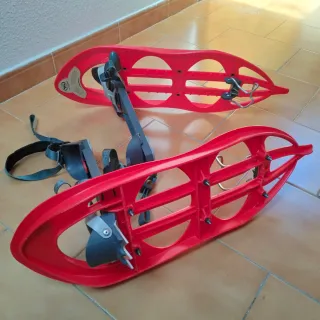 Raquetas de nieve TSL 225 Rando en color rojo.
