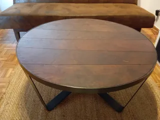 Sofá cama, mesa centro y alfombra