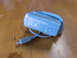 Nintendo 2DS Blanca con Juegos.