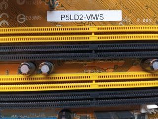 Placa Base ASUS P5LD2-VM/S LGA 775 DDR2