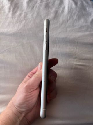 iPhone 11 bianco + accessori, batteria 100%