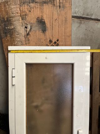 Ventana aluminio blanco cristal opaco