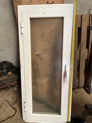 Ventana aluminio blanco cristal opaco