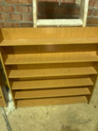 Dos Estanterías de Madera Beige/Marrón