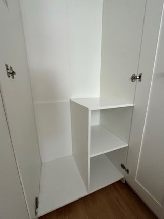 Armario blanco Ikea madera