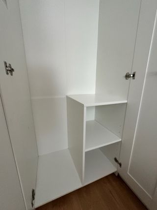 Armario blanco Ikea madera