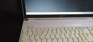 Portátil LG E500 Plata/Beige