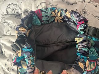 Mochila con estampado floral