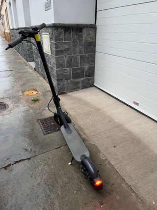 Patinete Eléctrico Xiaomi Essential