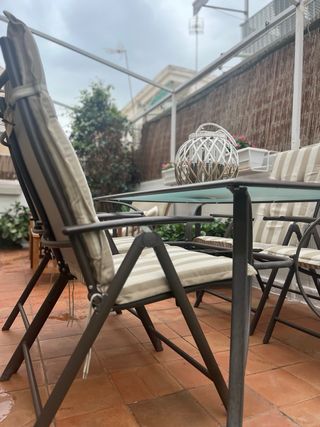 Mesa y 4 sillas de exterior,reclinables