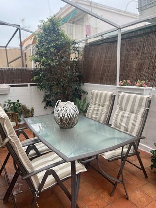 Mesa y 4 sillas de exterior,reclinables