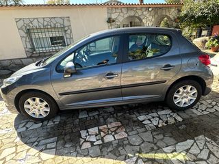 Peugeot 207 2011