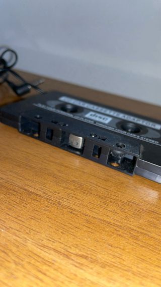 Cinta “cassette” a conexión auricular jack 3’5