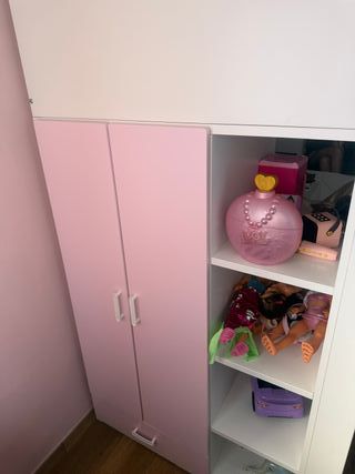 Litera Ikea con escritorio y armario