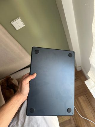 Macbook Air M2 13 Medianoche