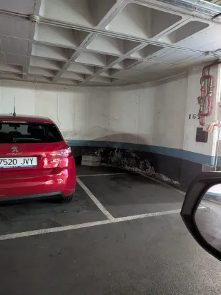 Plaza de garaje para moto Leganés