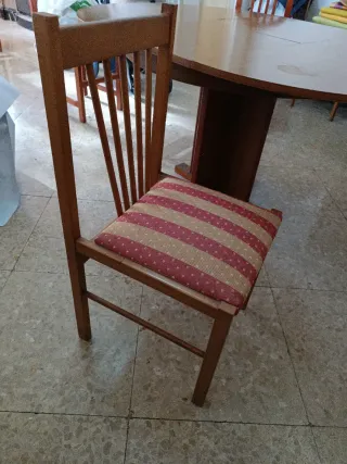 Mesa de madera + 6 sillas