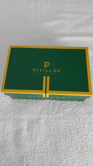 Salones Pitillos dorados y plateados