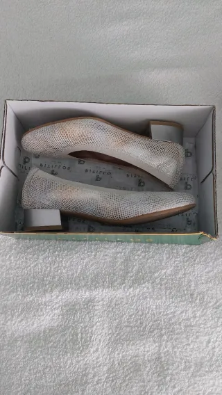 Salones Pitillos dorados y plateados