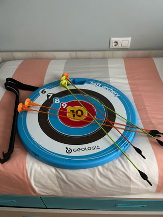 Diana de tiro con flechas de ventosa