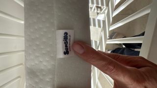 Cuna de bebé blanca