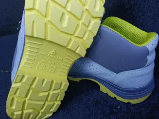 Botas de seguridad Delta Plus grises y amarillas