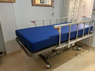 Cama articulada eléctrica más colchón antiescaras