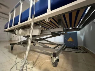 Cama articulada eléctrica más colchón antiescaras