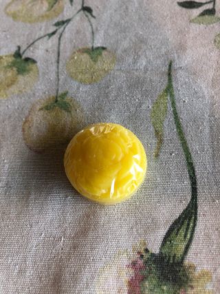 Profumatore per cassetto giallo