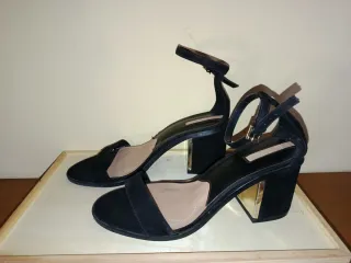 Sandalias negras Stradivarius T.38