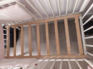 Cuna de bebé blanca