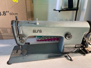 Máquina de coser industrial