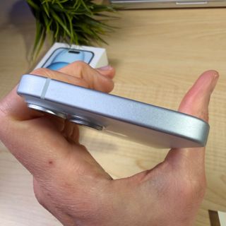 iPhone 15 128GB Azul + Protectores [BUEN ESTADO]