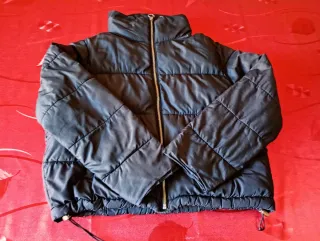Cazadora corta Hollister Negra Talla L