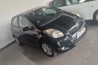 Toyota Yaris 2011